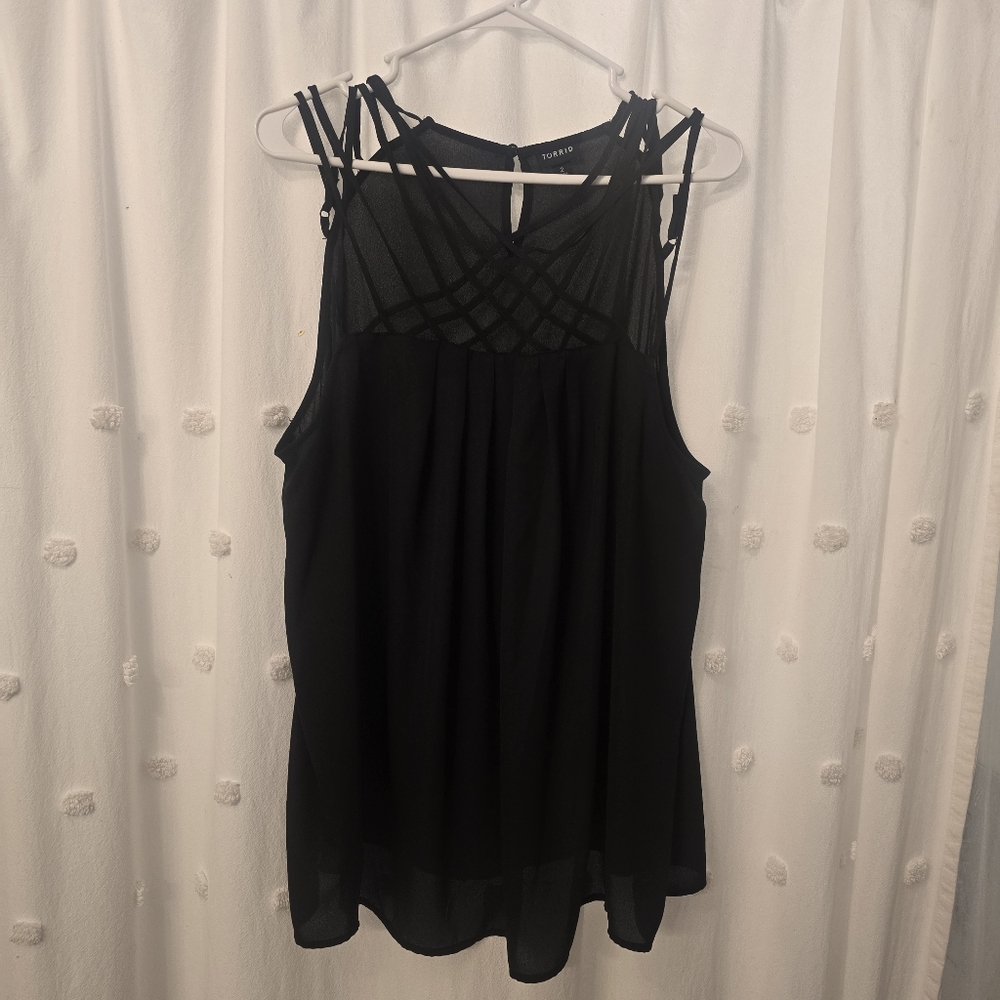 Torrid Black Sleeveless Strappy Tank Size 2
